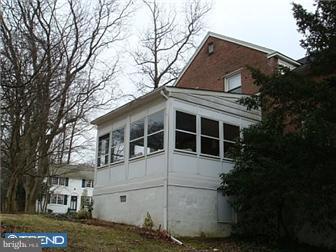 209 School Lane Springfield, PA 19064 - Photo 9 of 12 Exterior Side