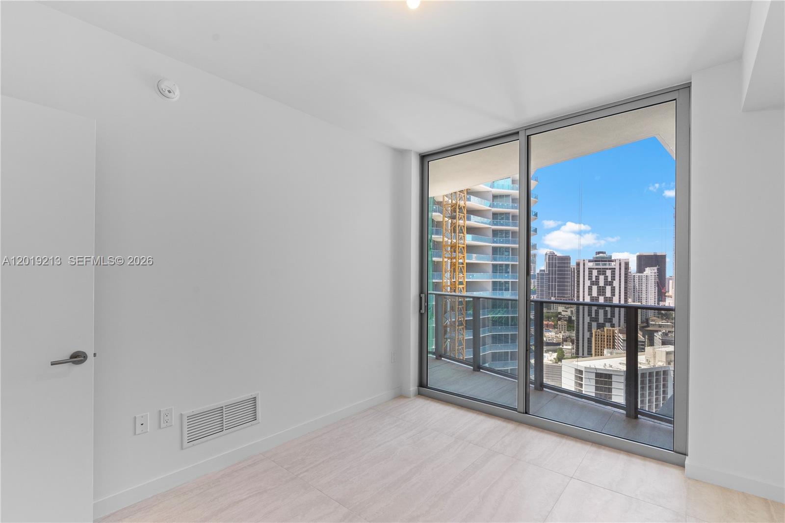 77 Southeast 5th, Unit 3702 Miami, FL 33131 - Photo 26 of 63