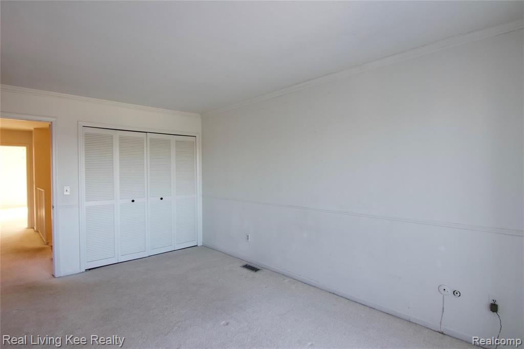 1239 Oakwood Court, Unit 29 Rochester, MI 48307 - Photo 16 of 30