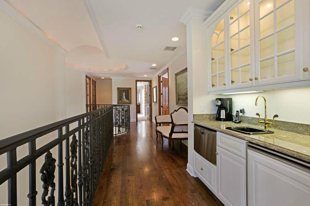 555 Middle Road Gulf Stream, FL 33483 - Photo 16 of 28 16