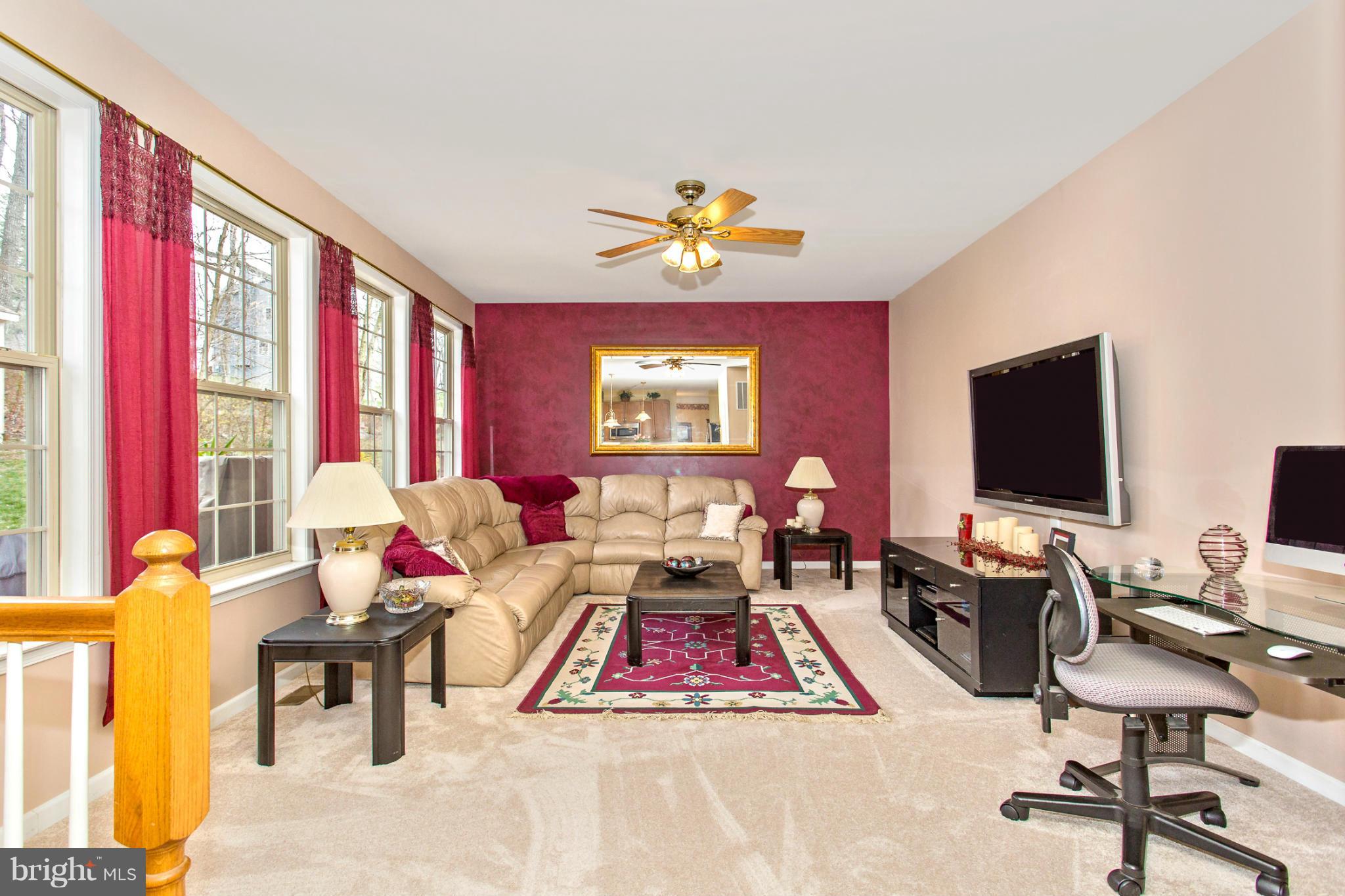 6717 Oakridge Road New Market, MD 21774 - Photo 9 of 30 Family Room