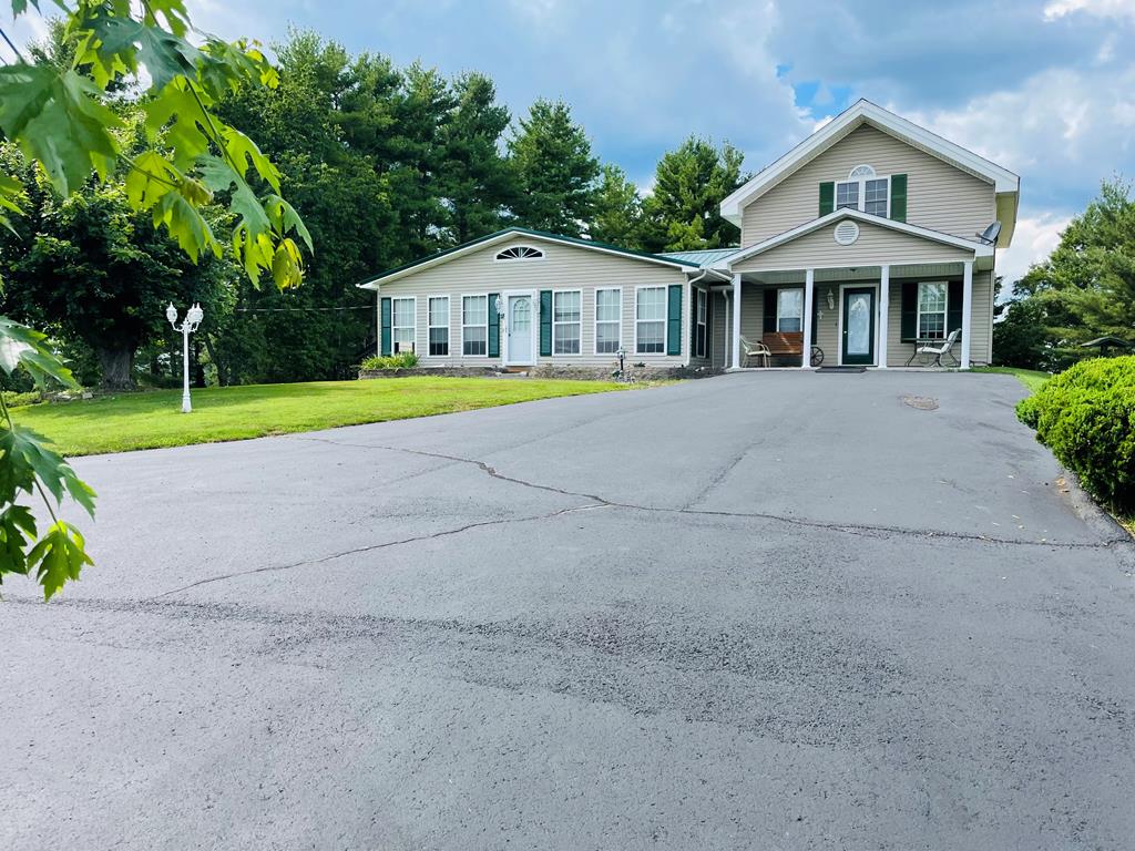 965 Windsong Road Hiwassee, VA 24347 - Photo 1 of 43 Gallery Image 1