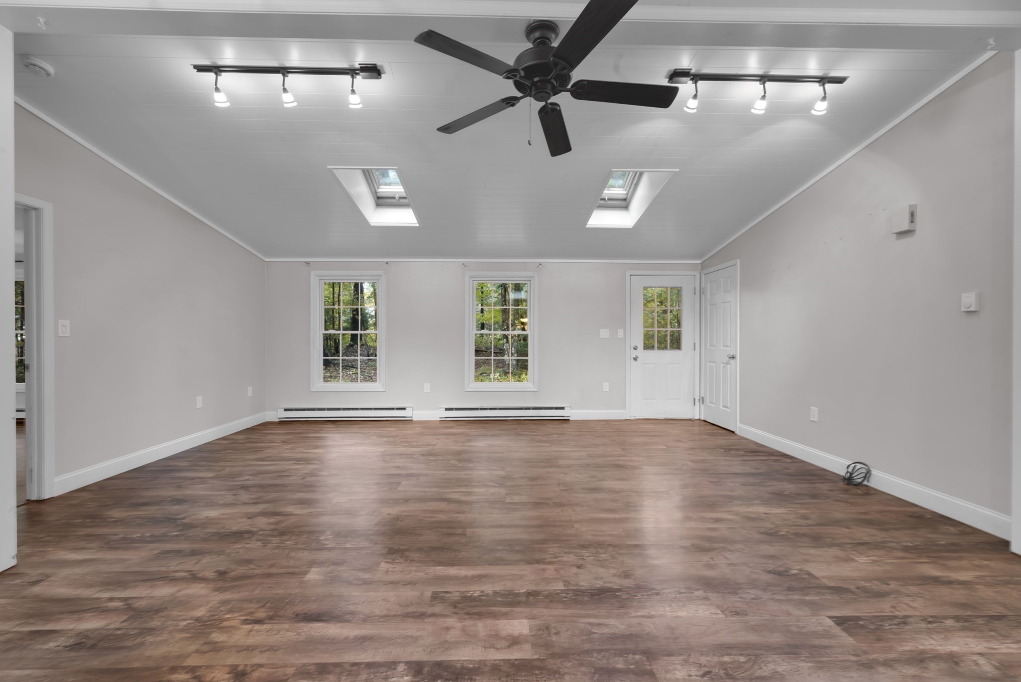139 Podunk Road Sturbridge, MA 01566 - Photo 14 of 34 Gallery Image 14