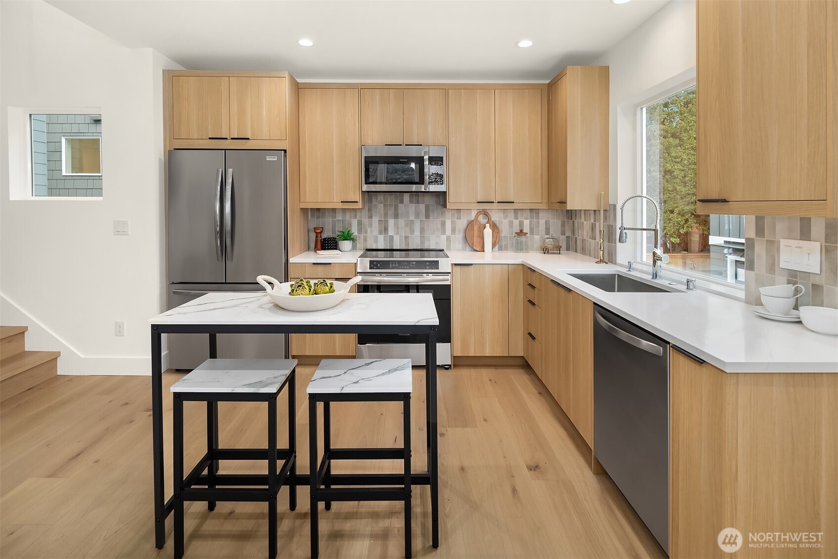 533 North 70th Street Seattle, WA 98103 - Photo 5 of 25