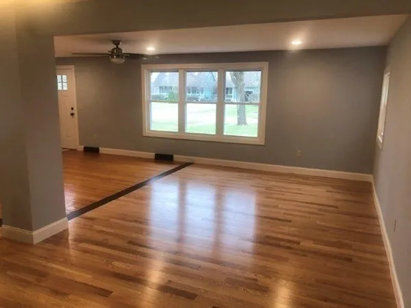 $2,950 | 60 Bridge Street, Hatfield, MA 01038