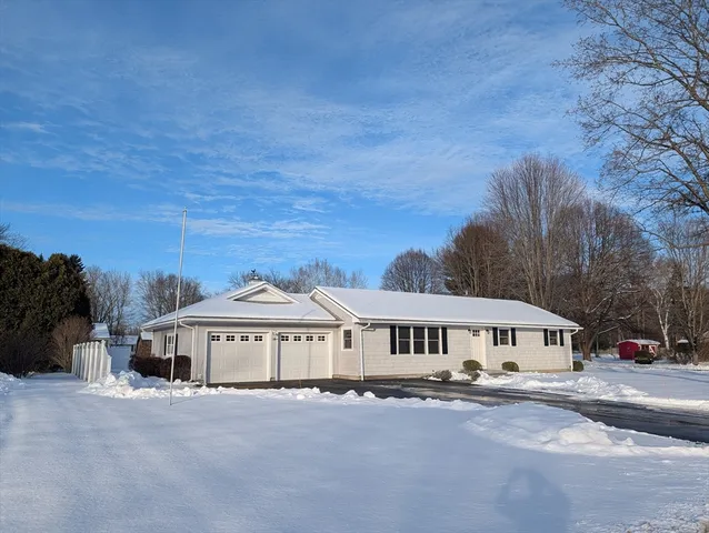 $2,950 | 60 Bridge Street, Hatfield, MA 01038