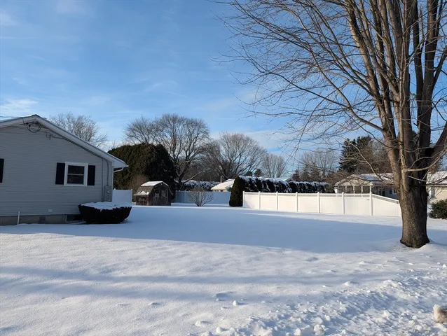 $2,950 | 60 Bridge Street, Hatfield, MA 01038