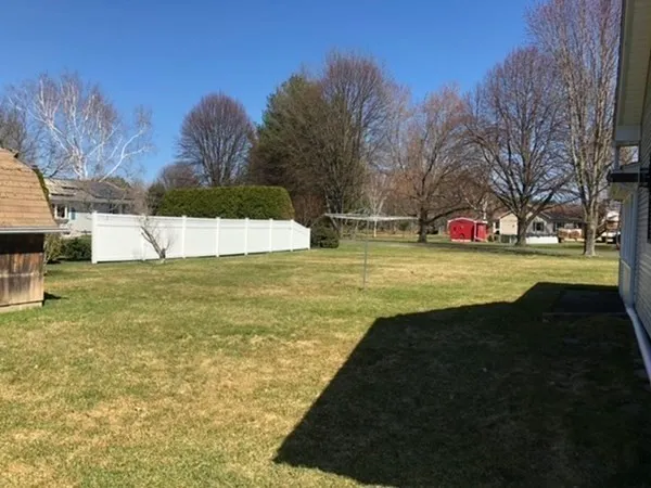 $2,950 | 60 Bridge Street, Hatfield, MA 01038