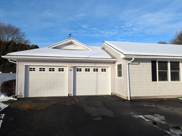 $2,950 | 60 Bridge Street, Hatfield, MA 01038