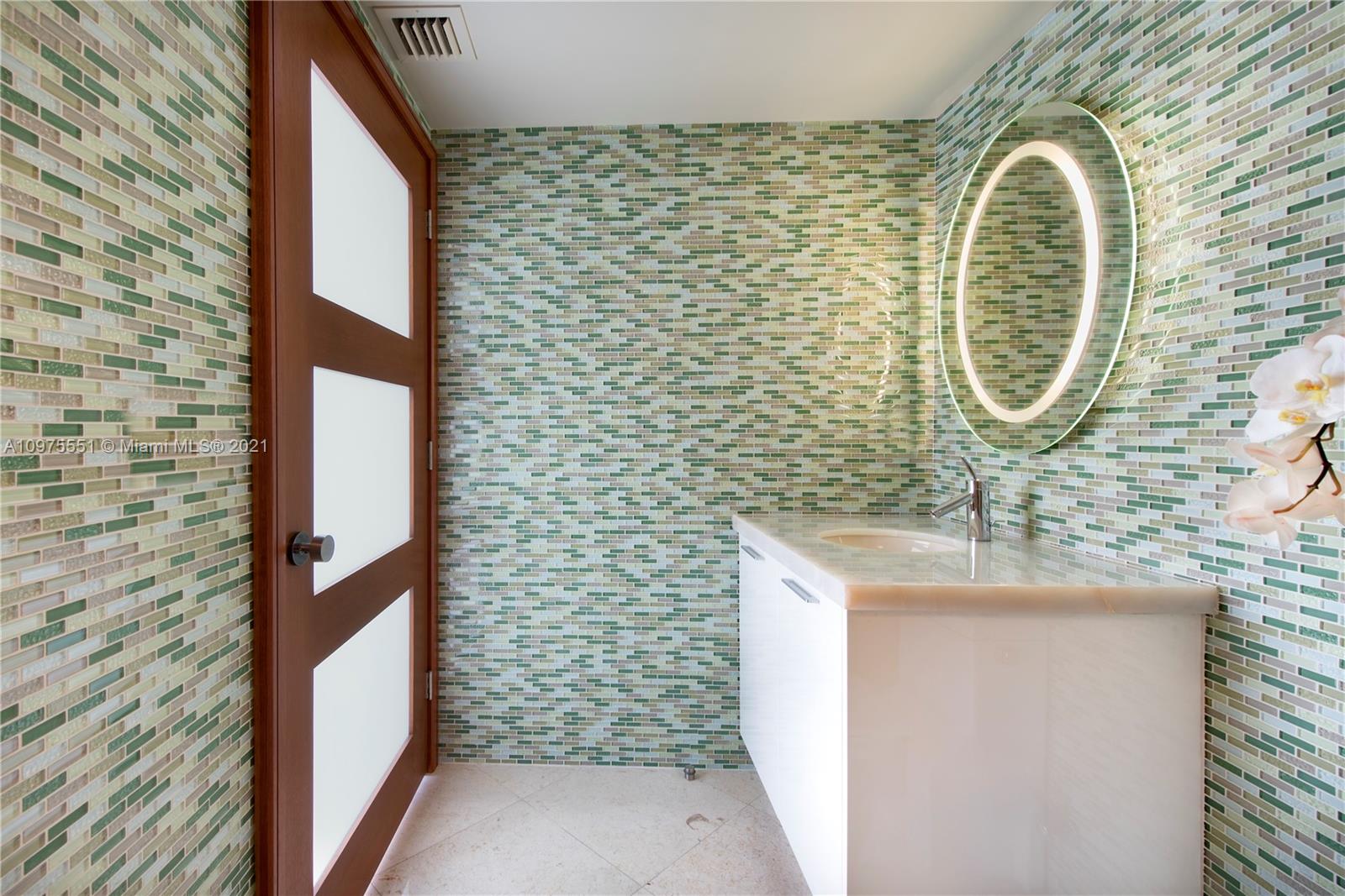 400 Alton Road, Unit 1106 Miami Beach, FL 33139 - Photo 16 of 18