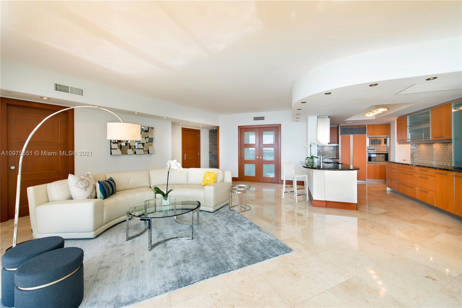 400 Alton Road, Unit 1106 Miami Beach, FL 33139 - Photo 3 of 18