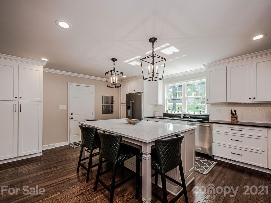 3901 Chevington Road Charlotte, NC 28226 - Photo 14 of 48 Gallery Image 14
