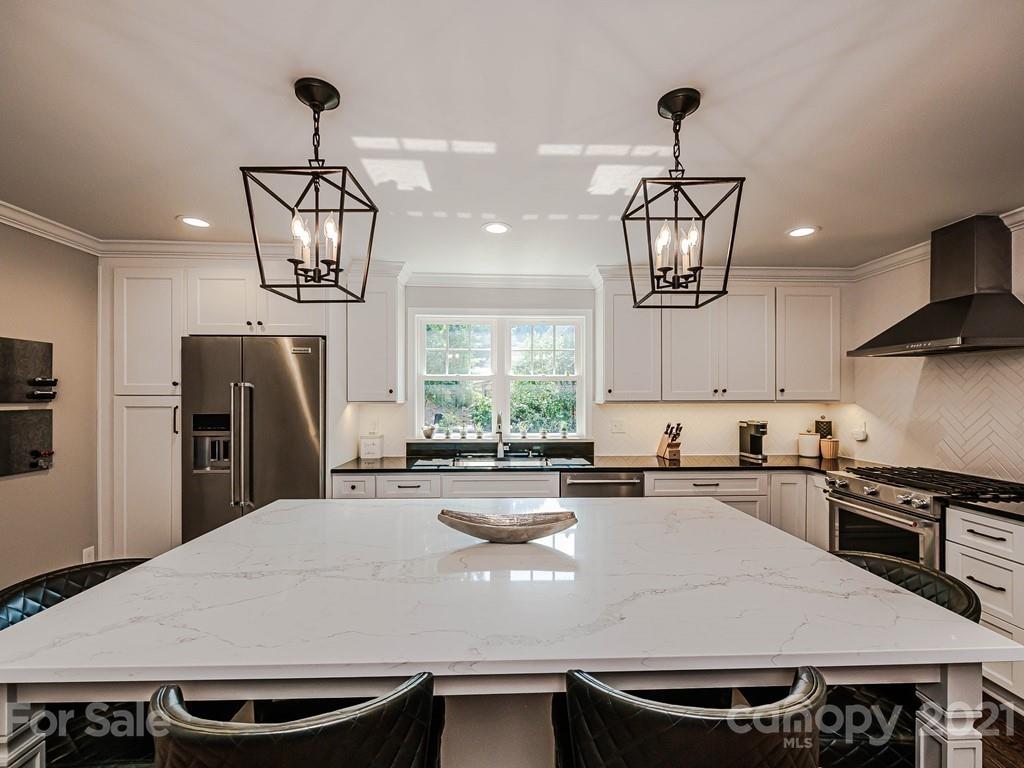 3901 Chevington Road Charlotte, NC 28226 - Photo 16 of 48 Gallery Image 16