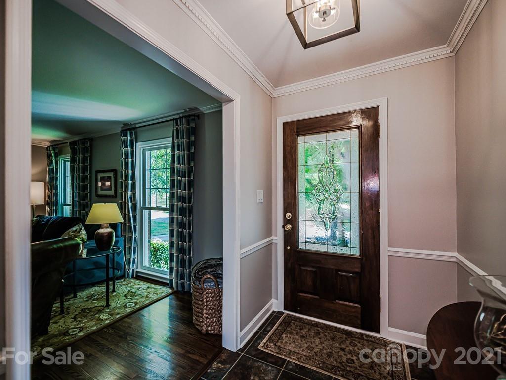 3901 Chevington Road Charlotte, NC 28226 - Photo 4 of 48 Gallery Image 4