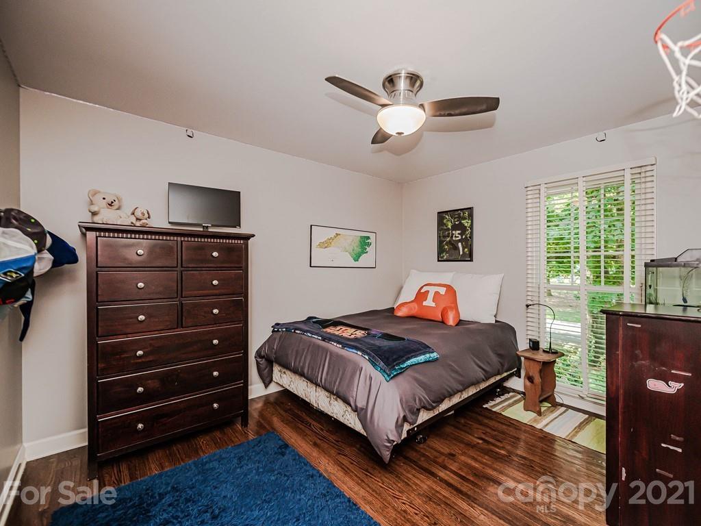 3901 Chevington Road Charlotte, NC 28226 - Photo 38 of 48 Gallery Image 38