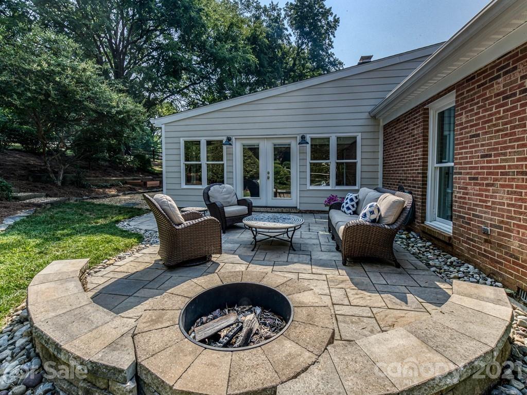 3901 Chevington Road Charlotte, NC 28226 - Photo 41 of 48 Gallery Image 41