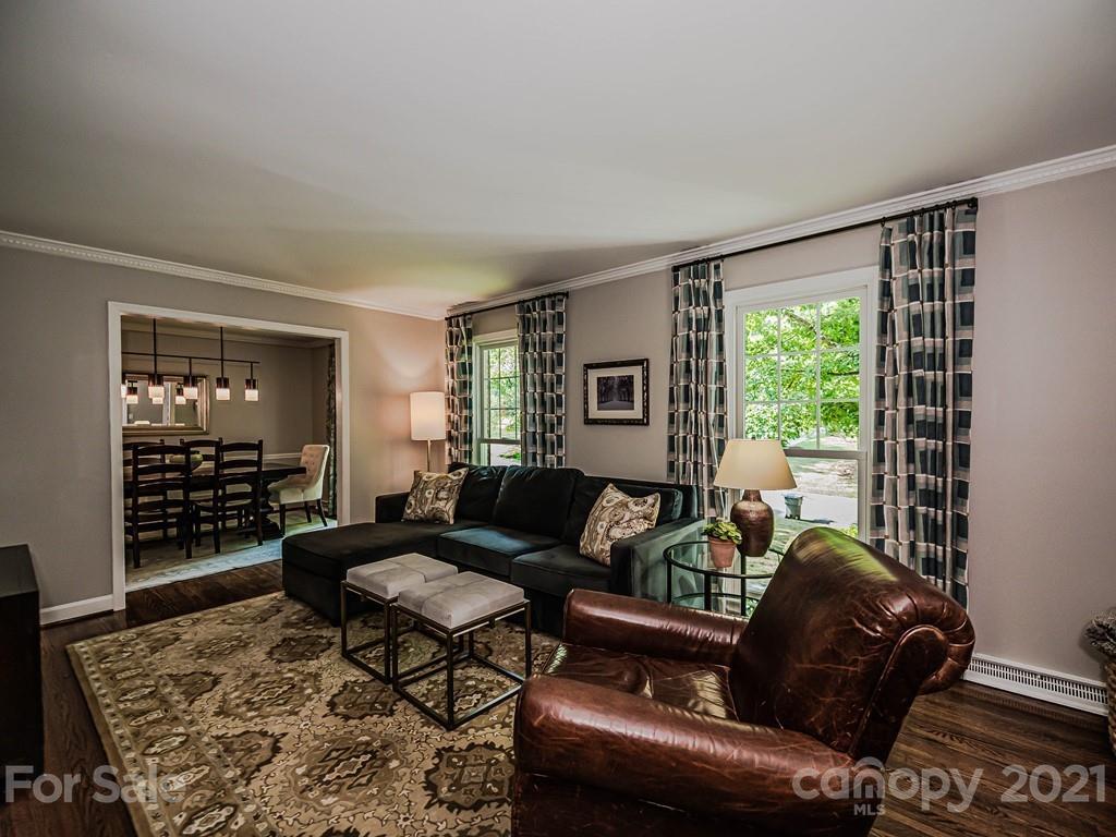 3901 Chevington Road Charlotte, NC 28226 - Photo 6 of 48 Gallery Image 6
