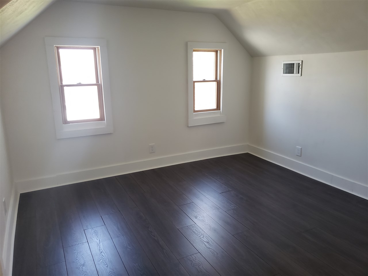 16467 Edwardsville Road Pecatonica, IL 61063 - Photo 16 of 22 Gallery Image 16
