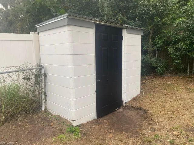 a view of an ocean from a yard