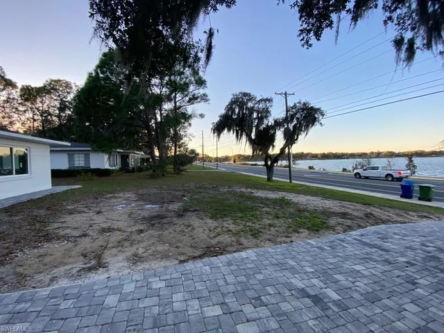 $1,950 | 1204 Lake Elbert Drive Southeast, Winter Haven, FL 33880