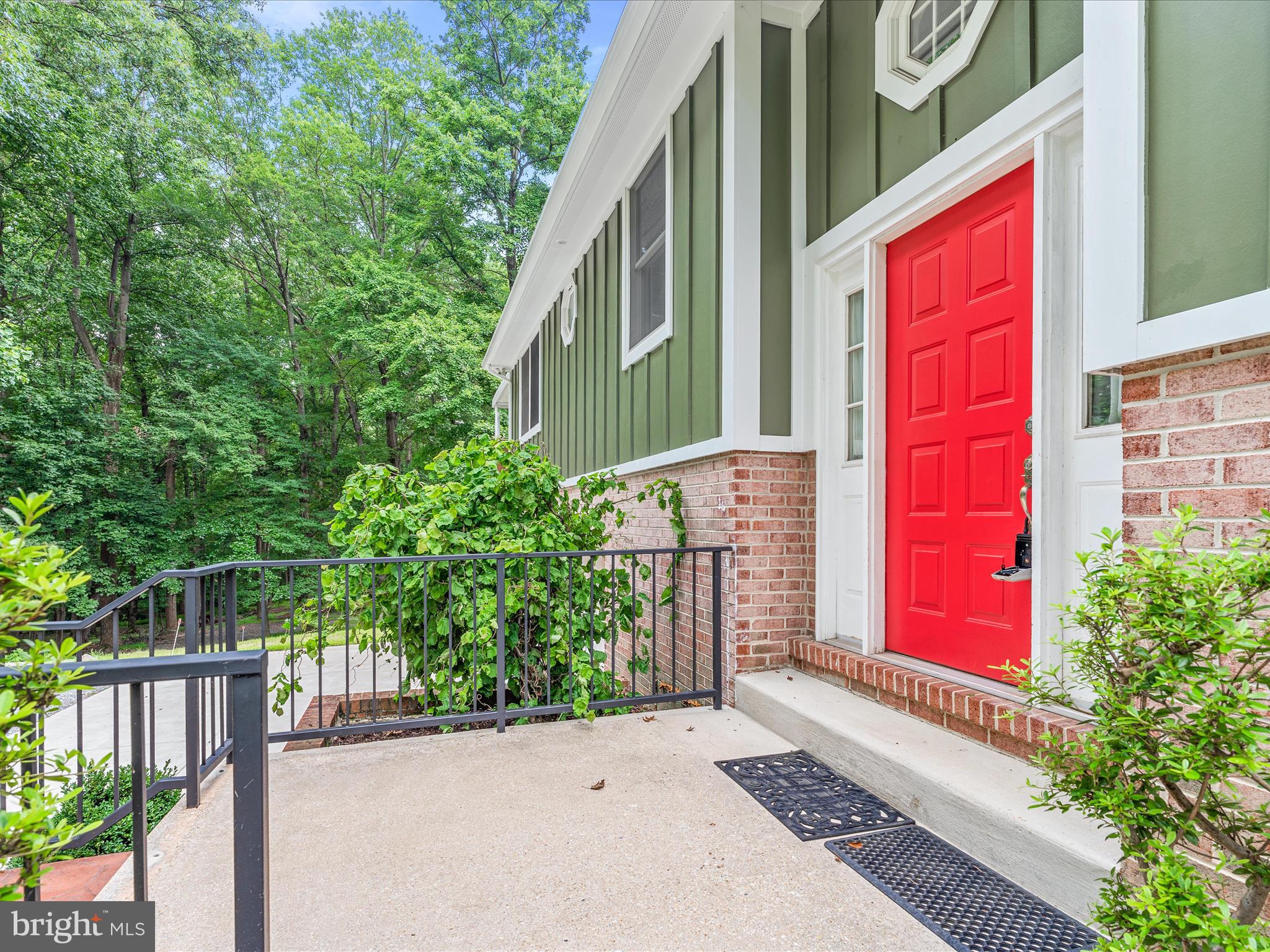 17101 Overhill Road Derwood, MD 20855 - Photo 12 of 82 17101 Overhill Rd-009