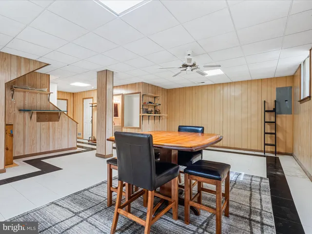 $1,250,000 | 17101 Overhill Road, Derwood, MD 20855