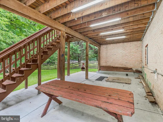 $1,250,000 | 17101 Overhill Road, Derwood, MD 20855