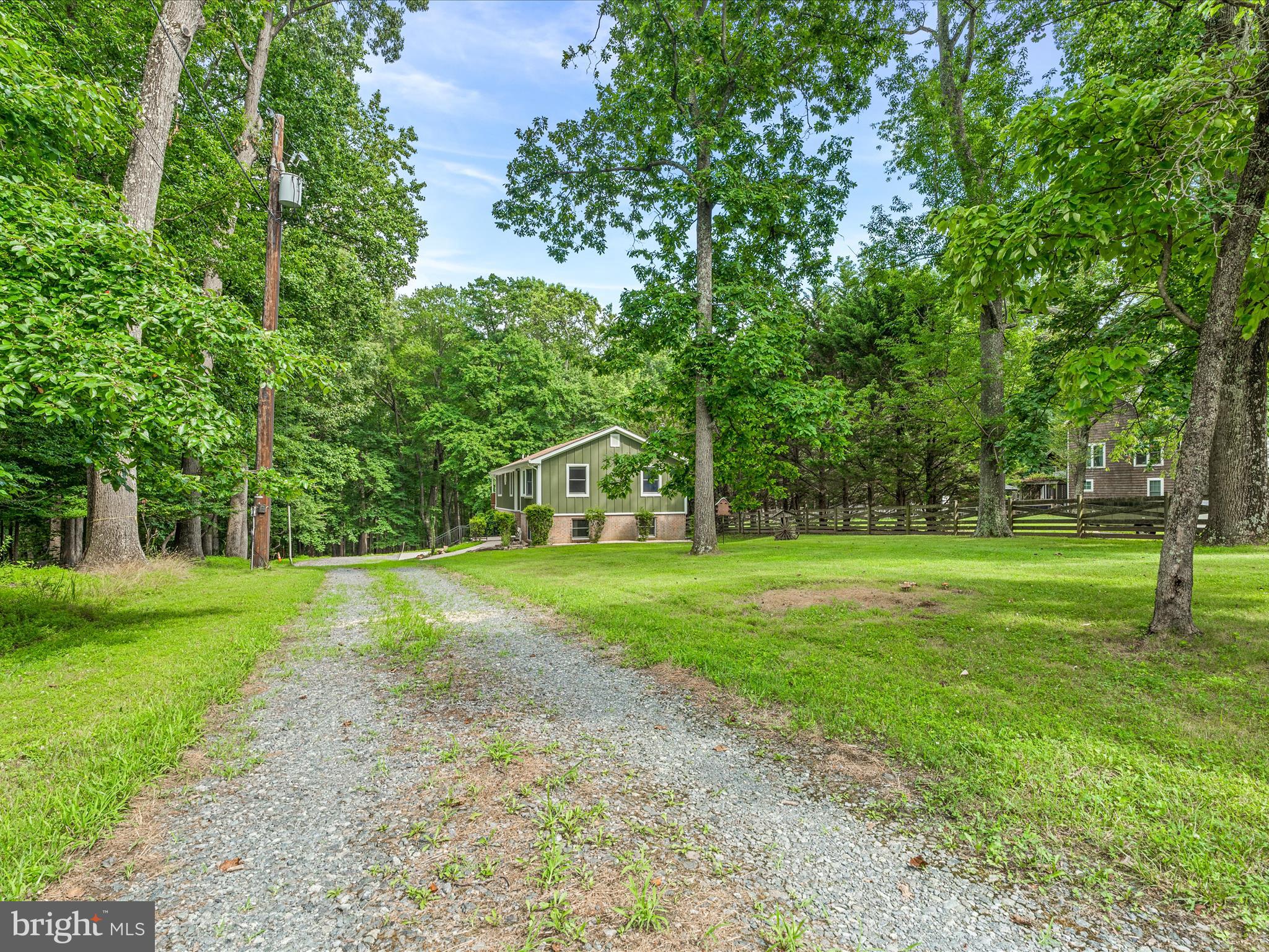 17101 Overhill Road Derwood, MD 20855 - Photo 5 of 82 17101 Overhill Rd-002