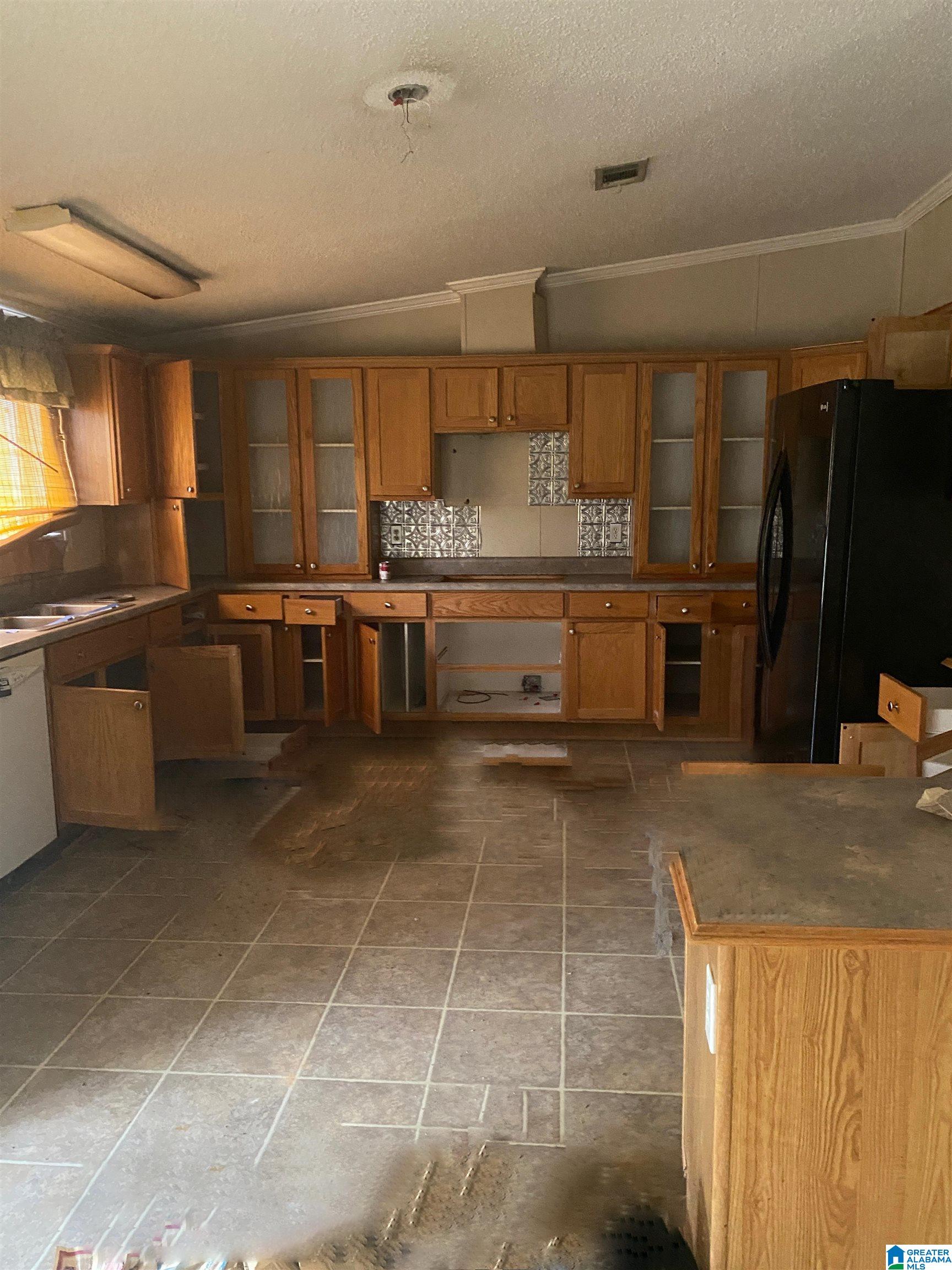 1634 Lamon Chapel Loop Jasper, AL 35503 - Photo 3 of 6
