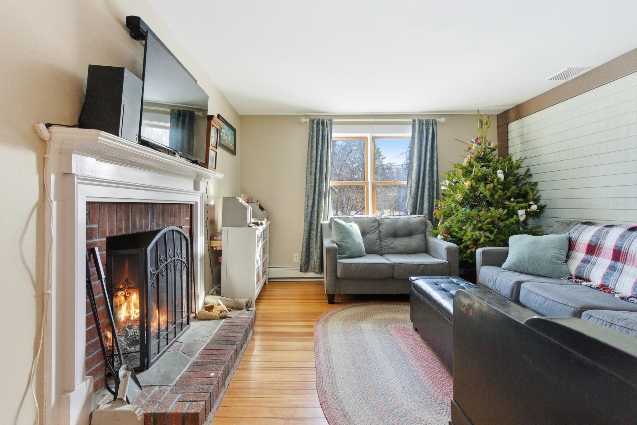 557 Wentworth Road Brookfield, NH 03872 - Photo 6 of 27