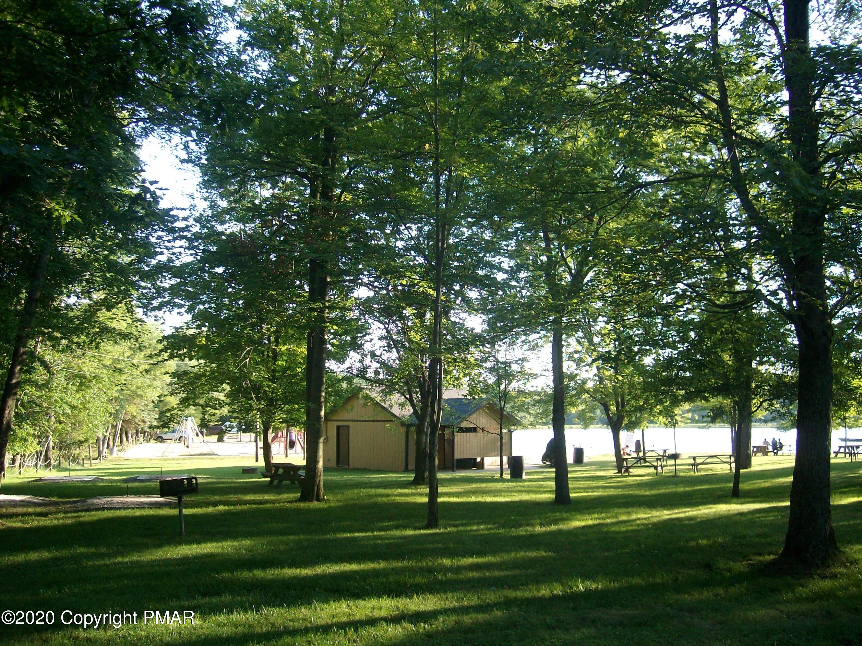 192 Selig Road Pocono Lake, PA 18347 - Photo 21 of 37 LLV Picnic