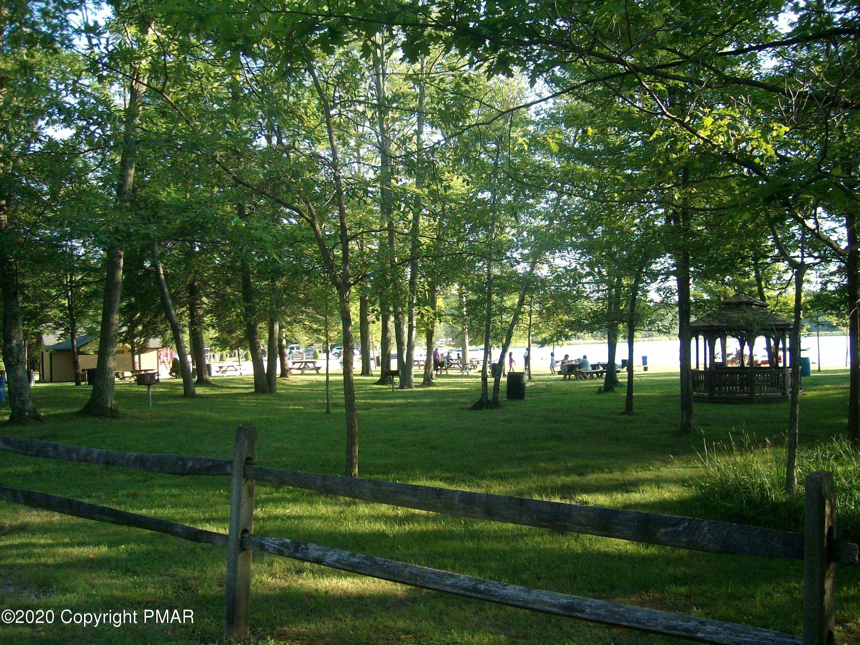 192 Selig Road Pocono Lake, PA 18347 - Photo 32 of 37 LLV9 Picnic Area