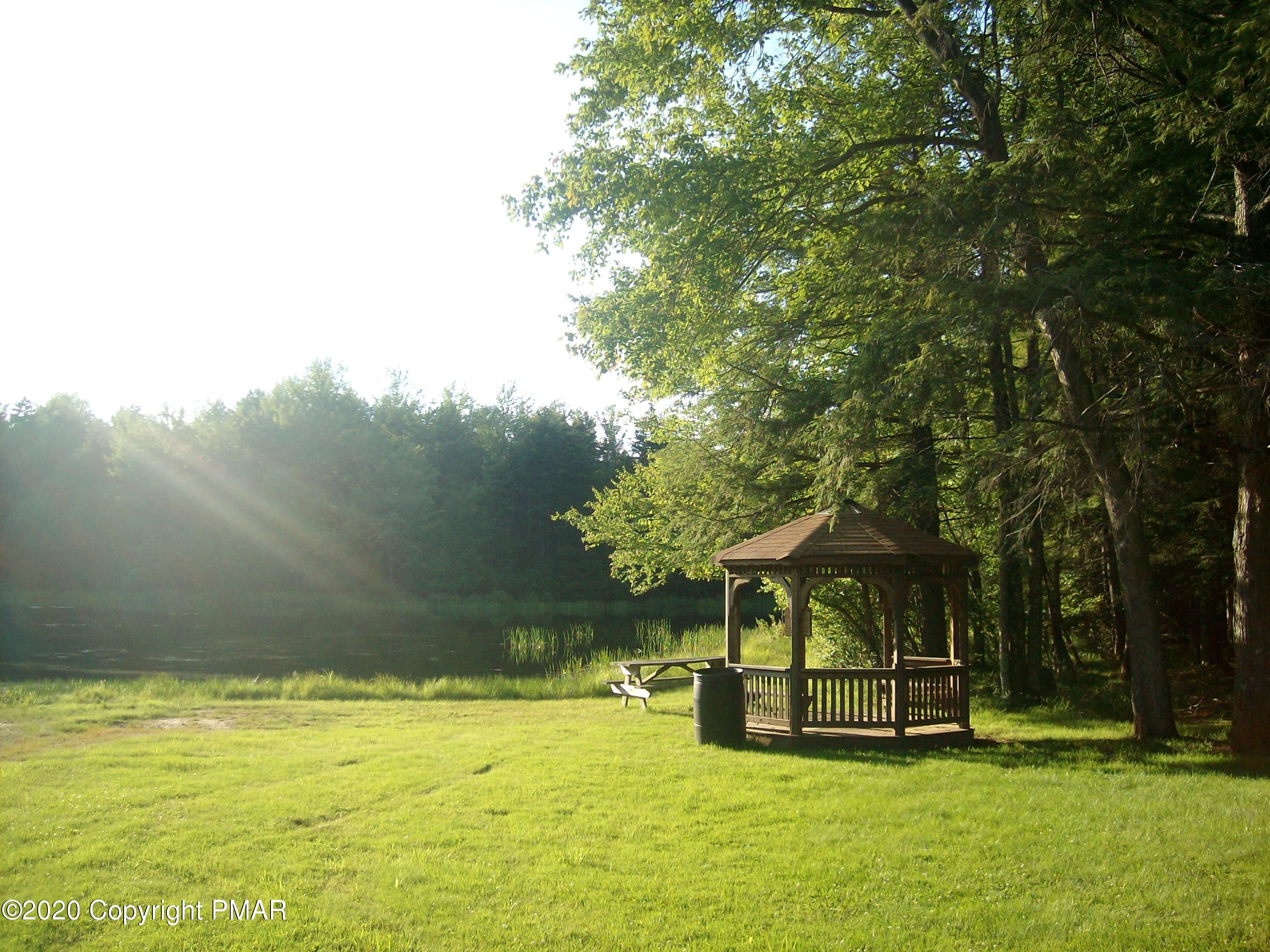 192 Selig Road Pocono Lake, PA 18347 - Photo 36 of 37 LLV13 Relax Here