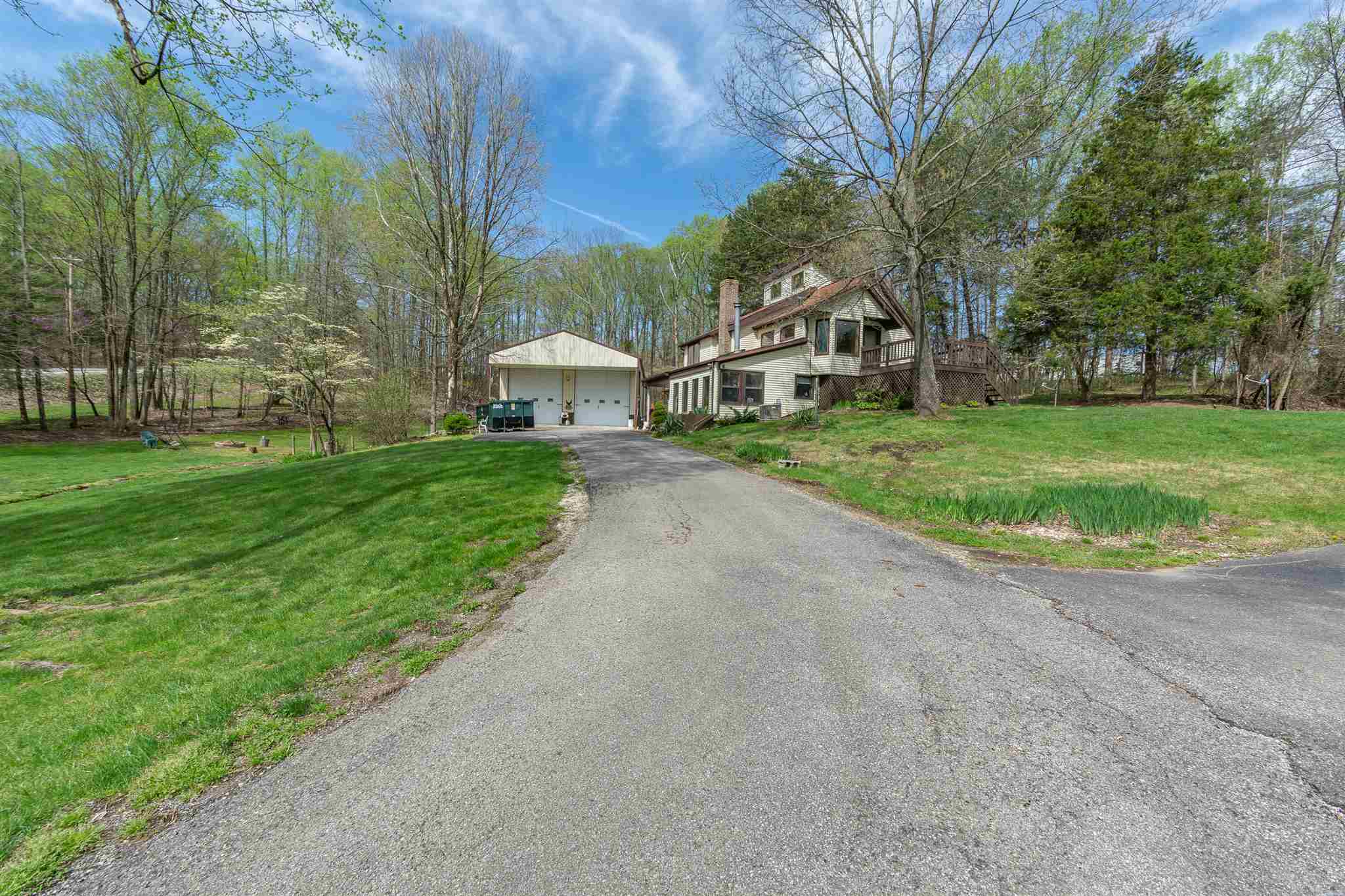 12223 East Carmichael Road Bloomfield, IN 47424 - Photo 2 of 36