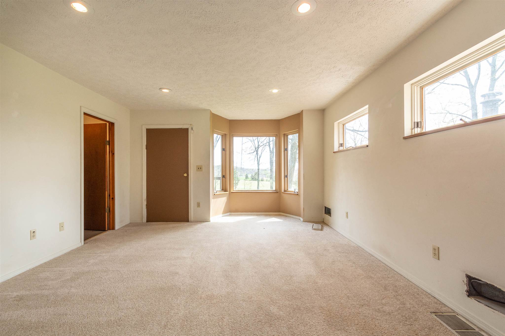 12223 East Carmichael Road Bloomfield, IN 47424 - Photo 12 of 36