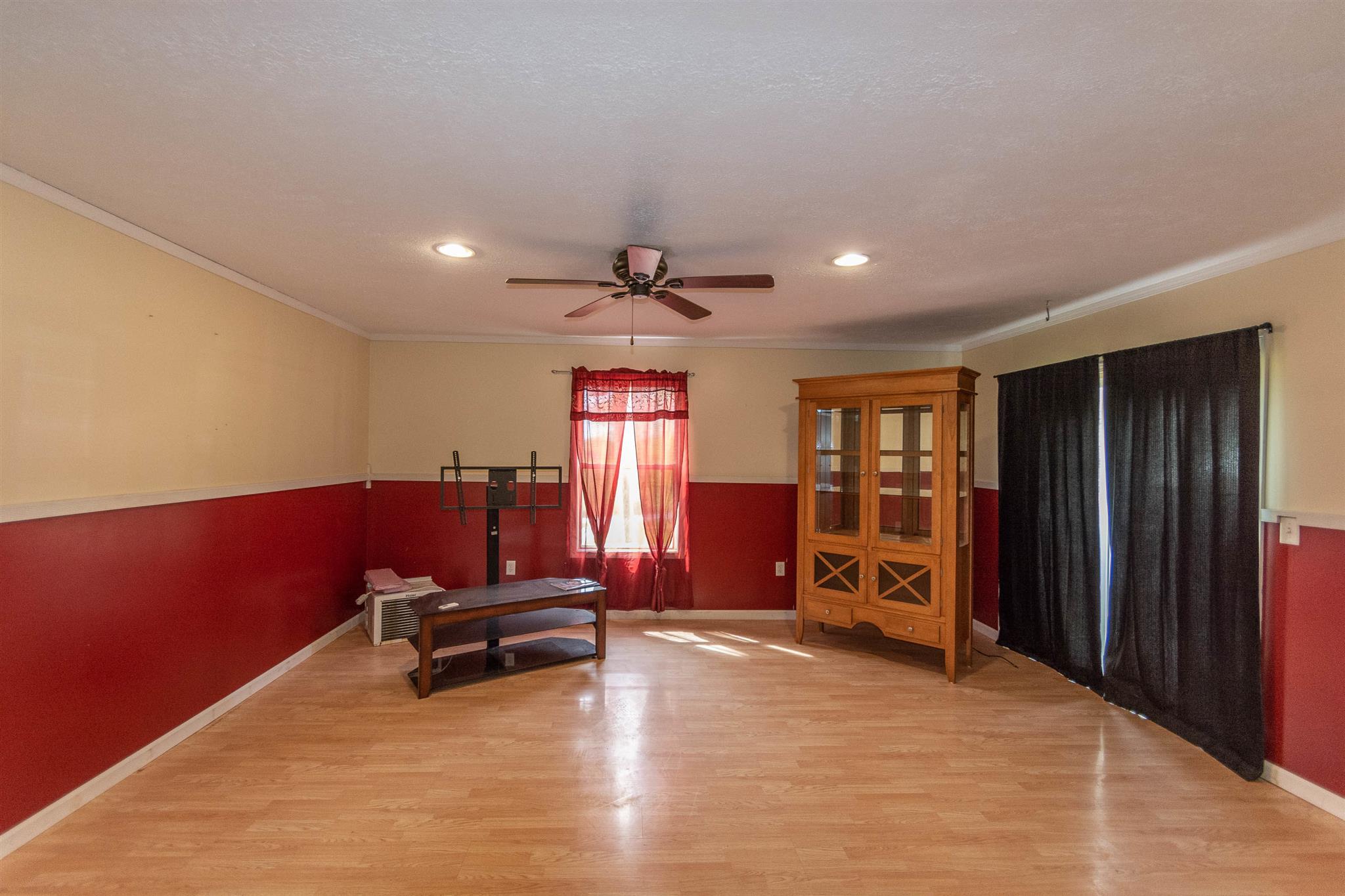 12223 East Carmichael Road Bloomfield, IN 47424 - Photo 31 of 36