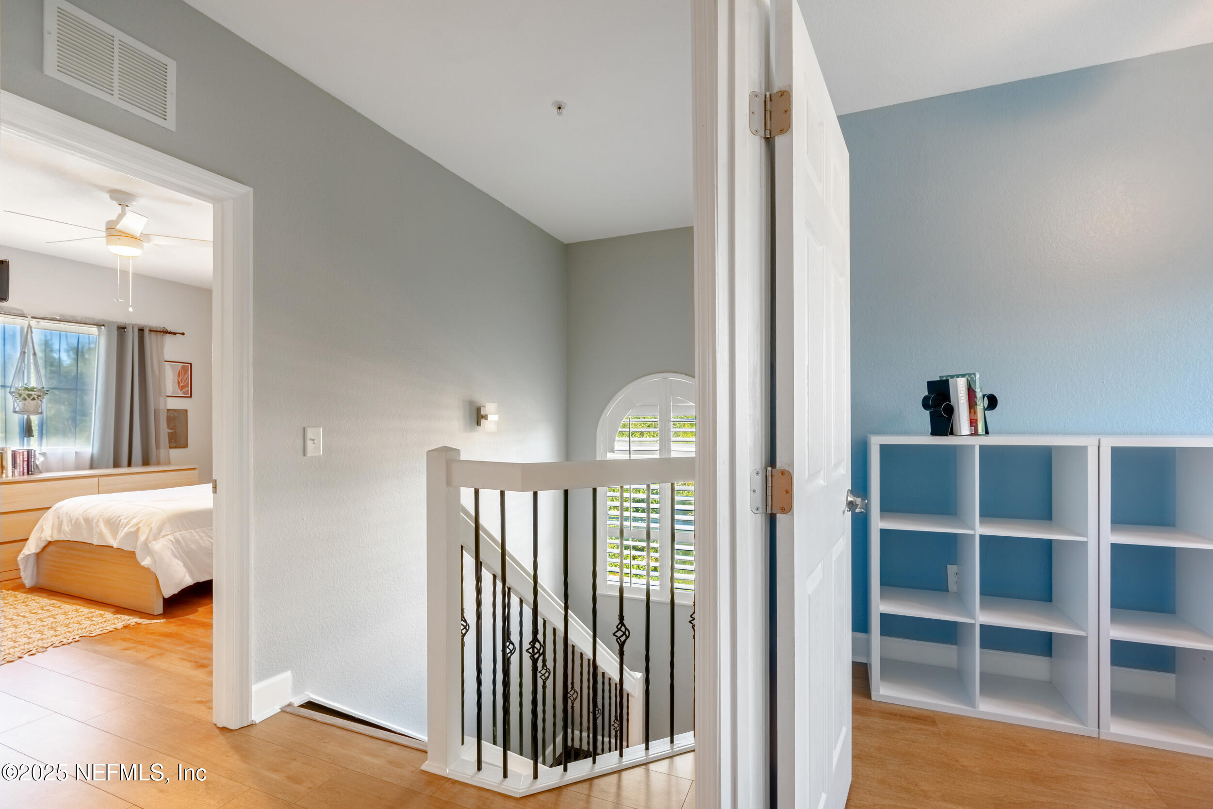 9745 Touchton Road, Unit 2021 Jacksonville, FL 32246 - Photo 15 of 37 2nd floor landing