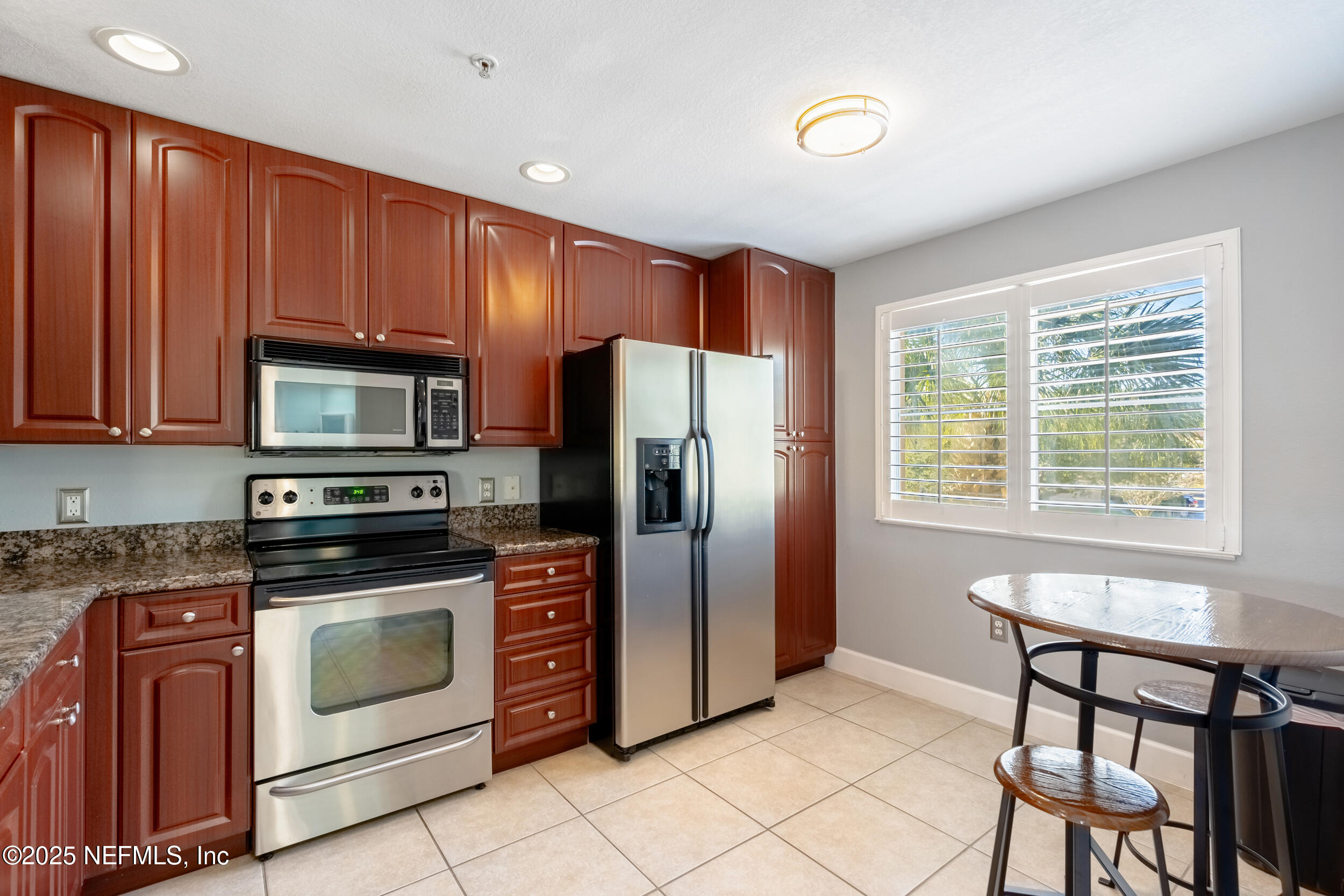 9745 Touchton Road, Unit 2021 Jacksonville, FL 32246 - Photo 6 of 37 Kitchen