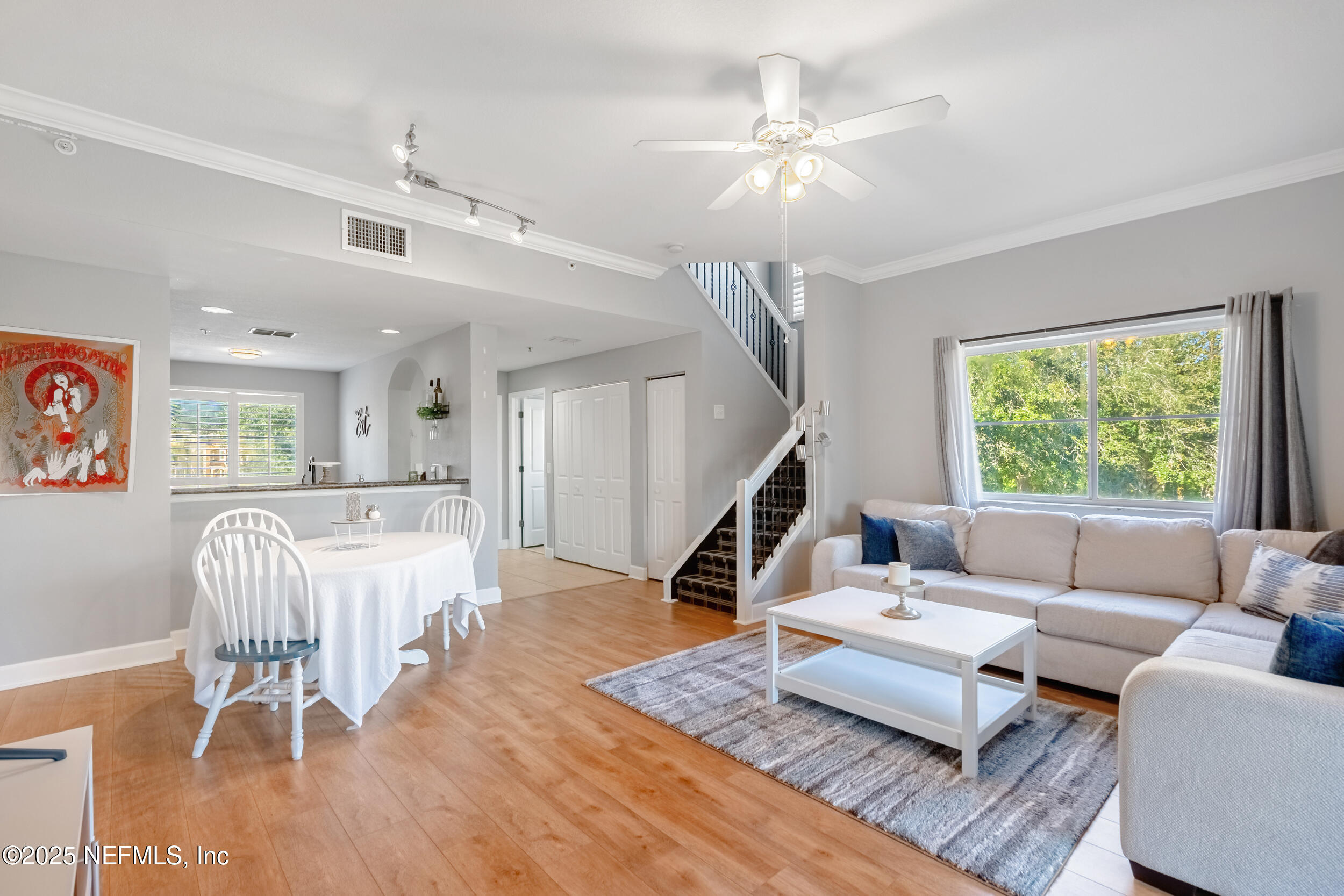 9745 Touchton Road, Unit 2021 Jacksonville, FL 32246 - Photo 10 of 37 Family/Dining