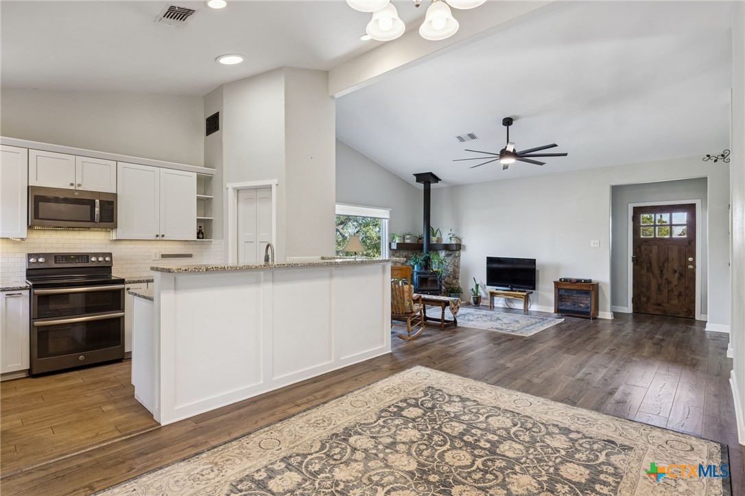 515 Valley Ridge Canyon Lake, TX 78133 - Photo 10 of 47