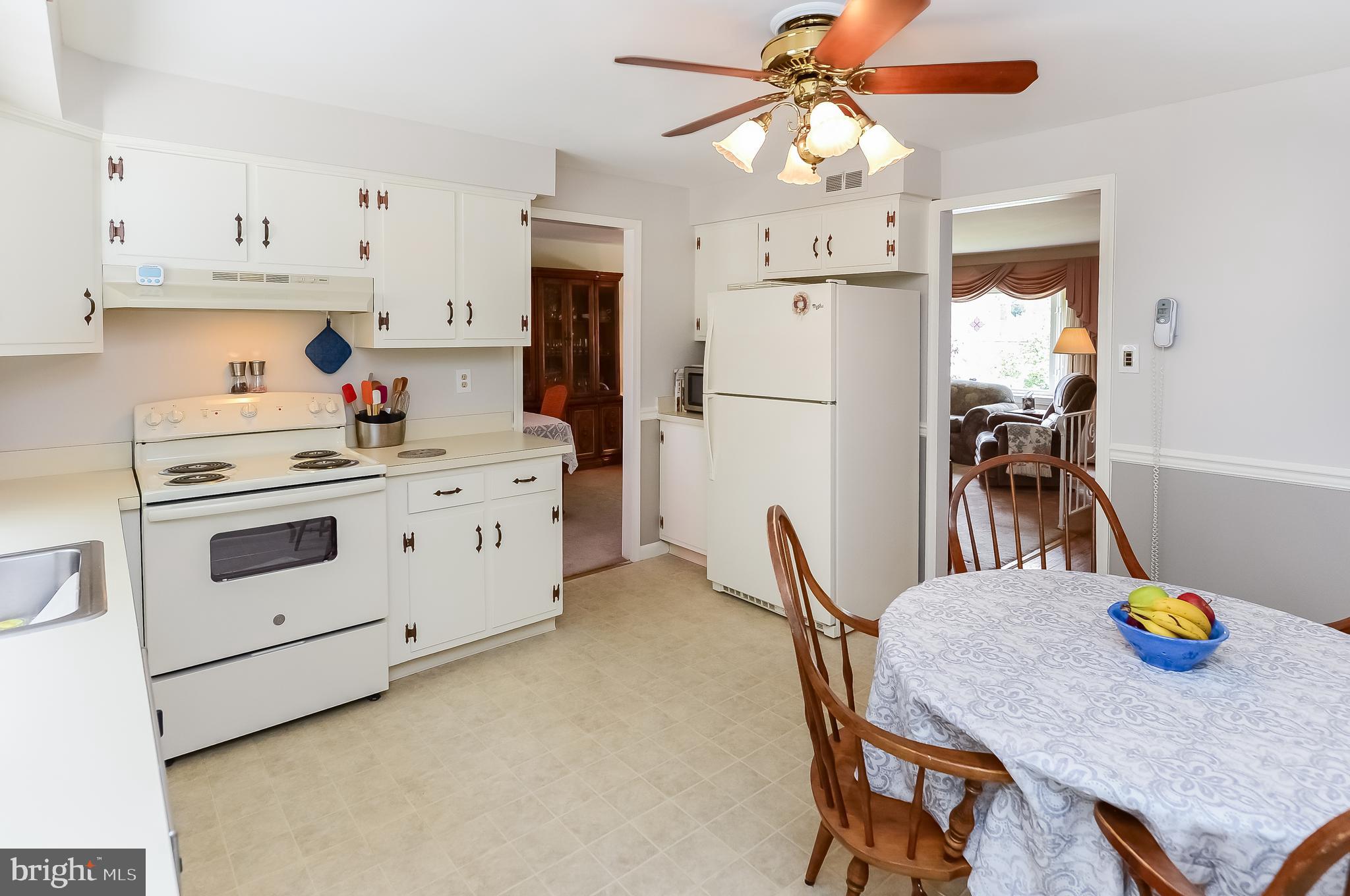 42 Regent Road Cherry Hill, NJ 08003 - Photo 12 of 30