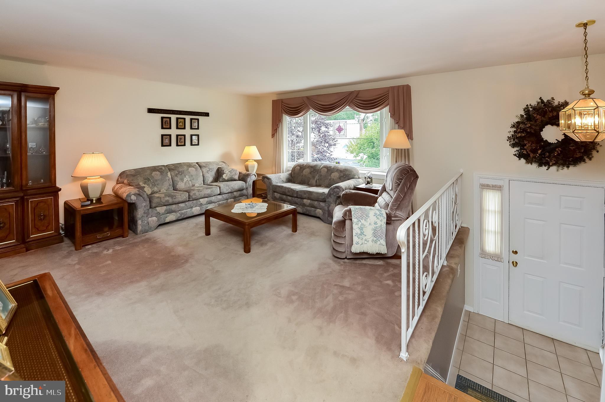 42 Regent Road Cherry Hill, NJ 08003 - Photo 3 of 30