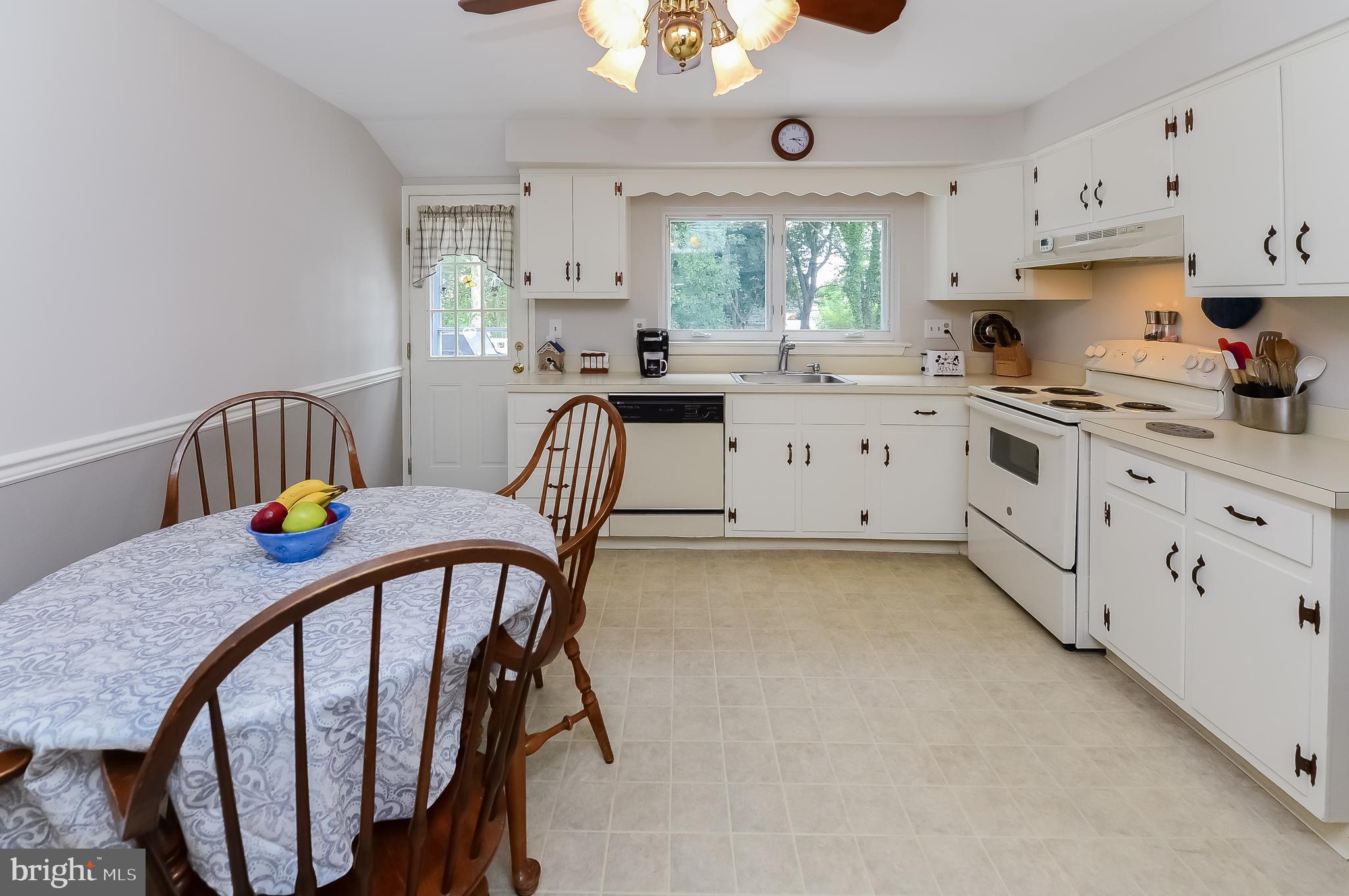 42 Regent Road Cherry Hill, NJ 08003 - Photo 10 of 30