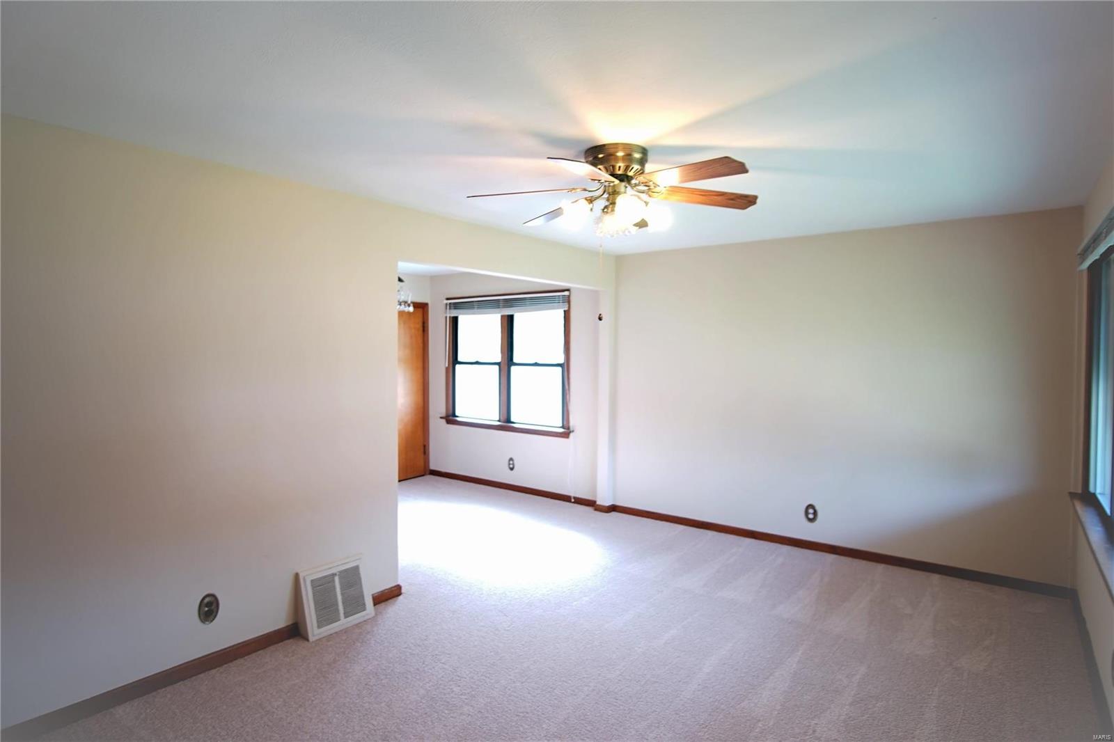 4167 Weber Road St. Louis, MO 63123 - Photo 4 of 15
