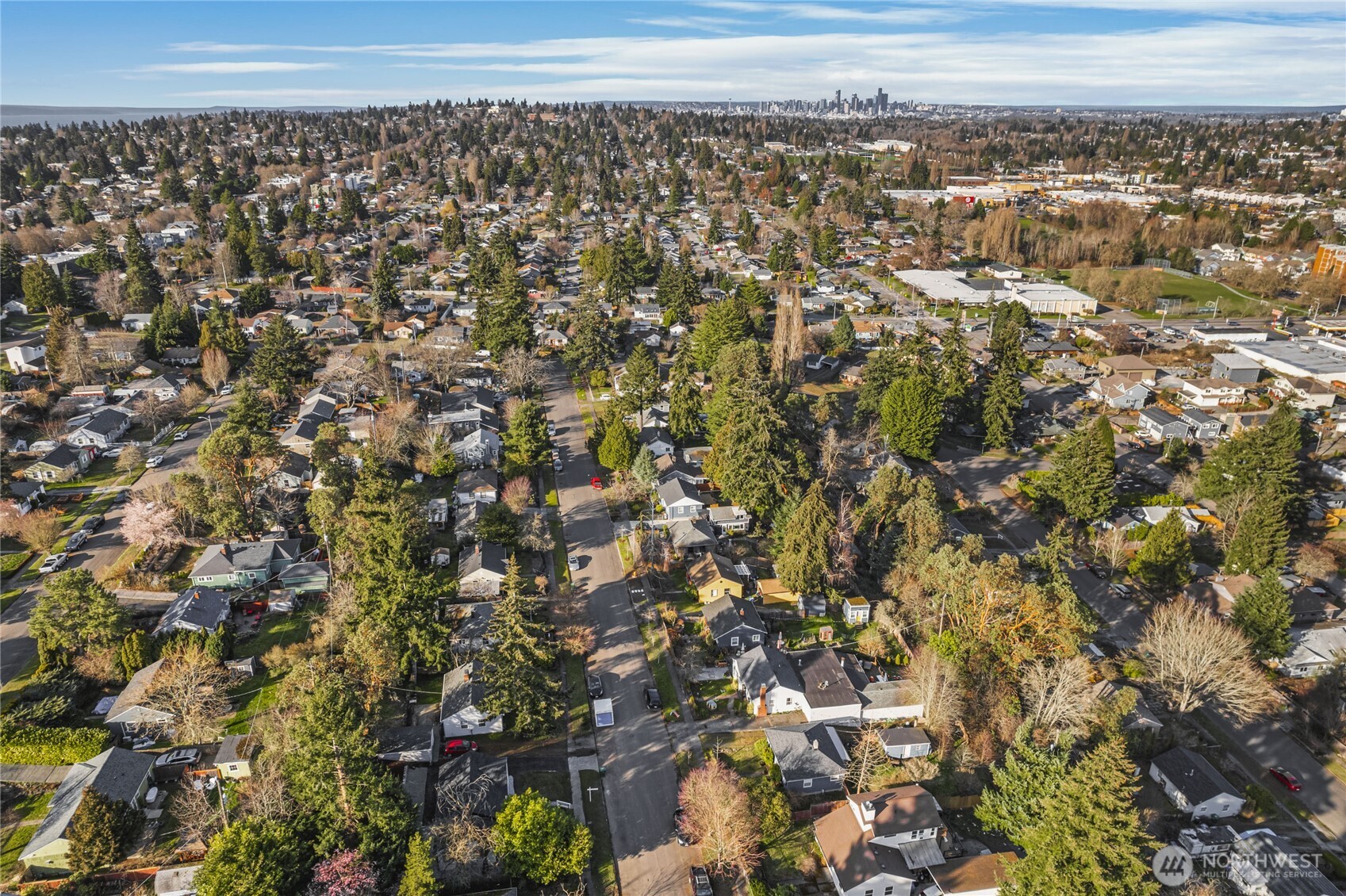 9825 32nd Avenue Southwest Seattle, WA 98126 - Photo 34 of 34 a view of a city