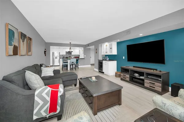 $3,850 | 1460 Gulf Boulevard, Unit 506, Clearwater, FL 33767