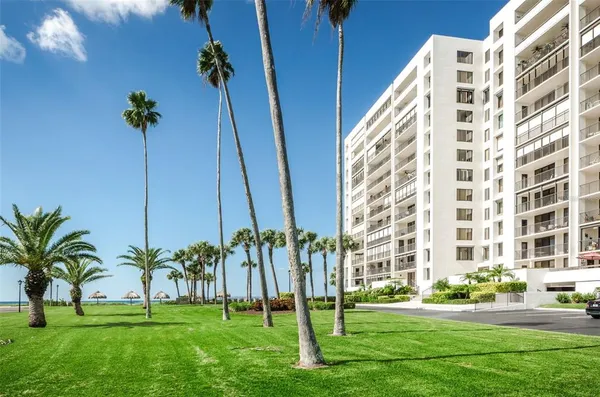 $3,850 | 1460 Gulf Boulevard, Unit 506, Clearwater, FL 33767