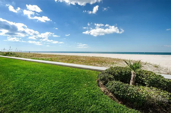$3,850 | 1460 Gulf Boulevard, Unit 506, Clearwater, FL 33767