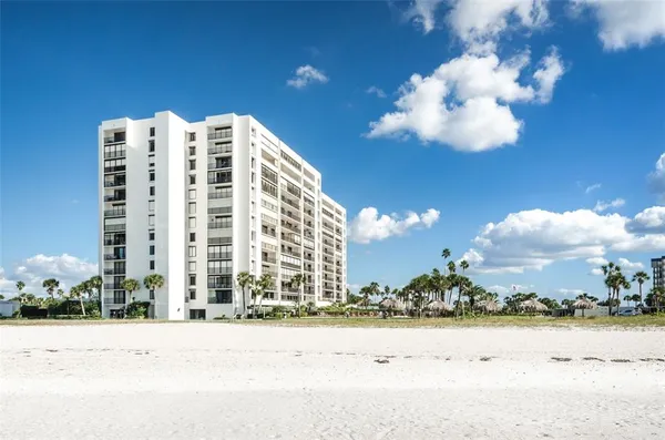 $3,850 | 1460 Gulf Boulevard, Unit 506, Clearwater, FL 33767
