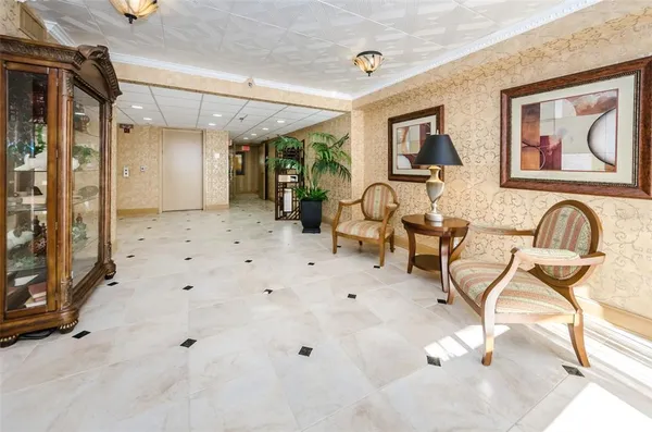 $3,850 | 1460 Gulf Boulevard, Unit 506, Clearwater, FL 33767